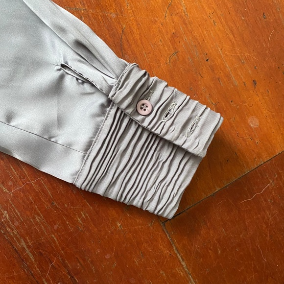 Silk button-up - Picture 6 of 7